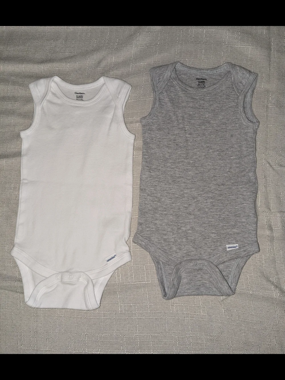 Gerber Baby Sleeveless Bodysuit Pack (9m)